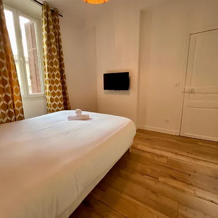 Sublime T3 Centre Ajaccio, Equipe Et Climatise * Ajaccio (Corsica)